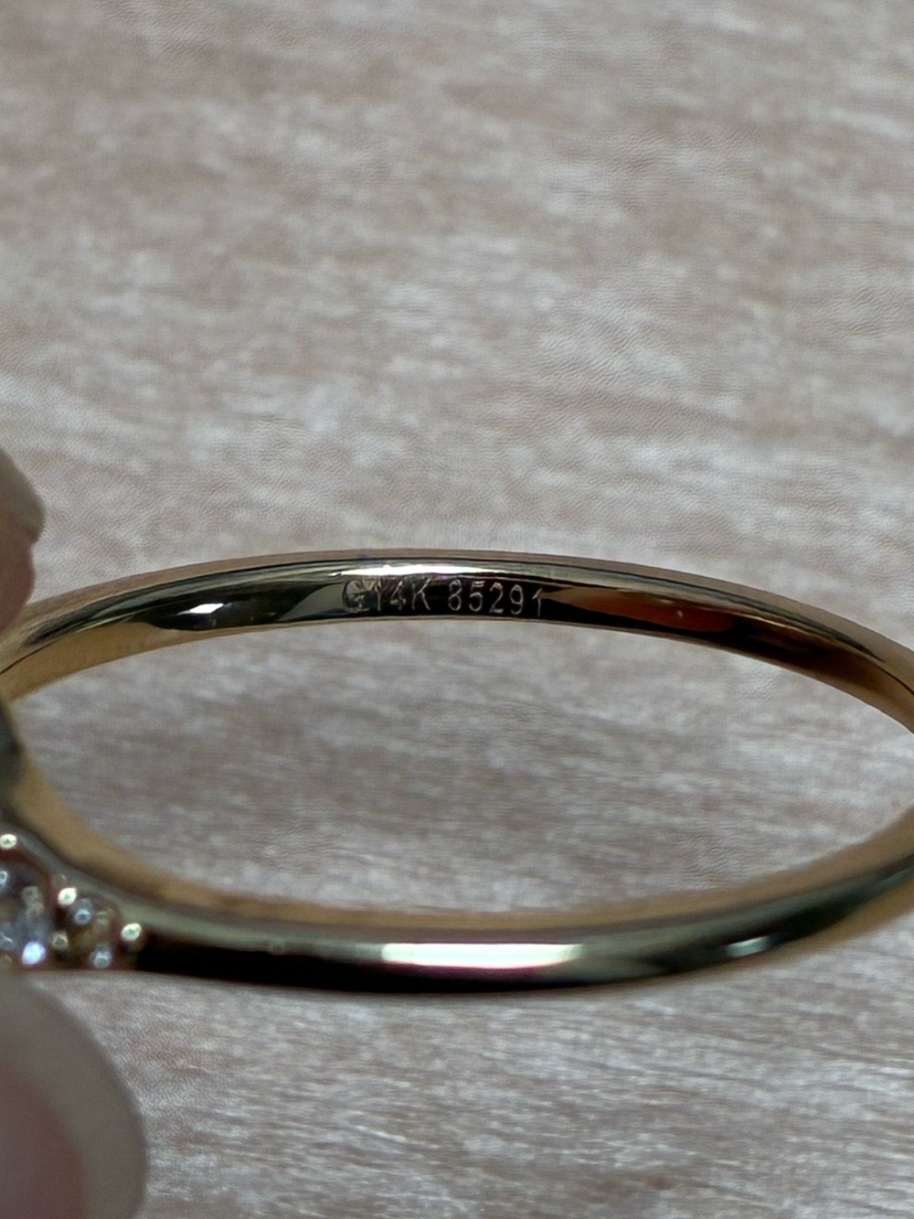 Solid Gold Ring - Picture 4 of 6